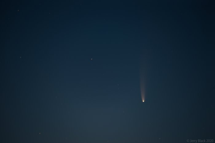 comet C2020 F3( NEOWISE) [out-of-focus]